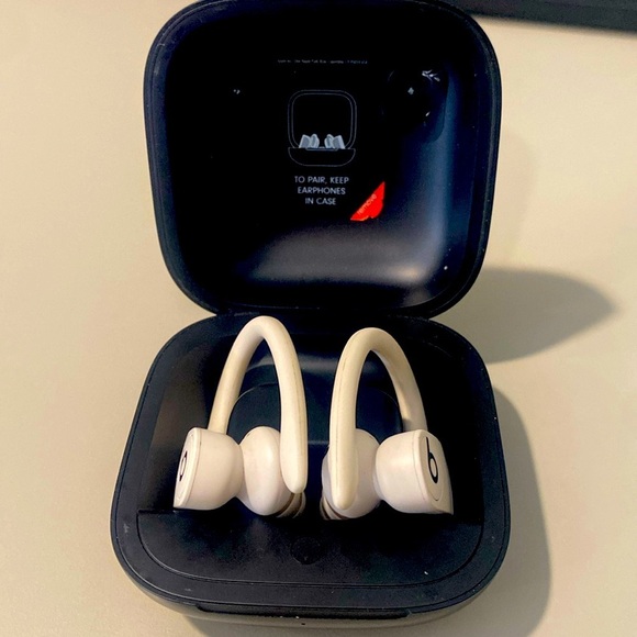 Apple Powerbeats Pro - Totally wireless earphones - Ivory (renewed)